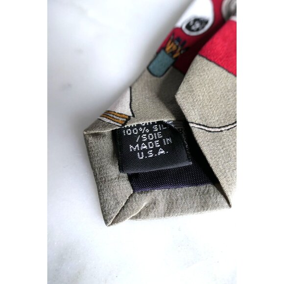 Peanuts Snoopy Cartoon 100% Silk Vintage Tie Red Burgundy Work Father's Day Gift - Picture 4 of 7